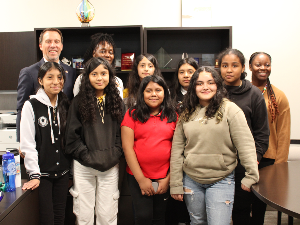 Young Middle School Students at Mexican Independence Day Celebration with City Council President Doug Shipman